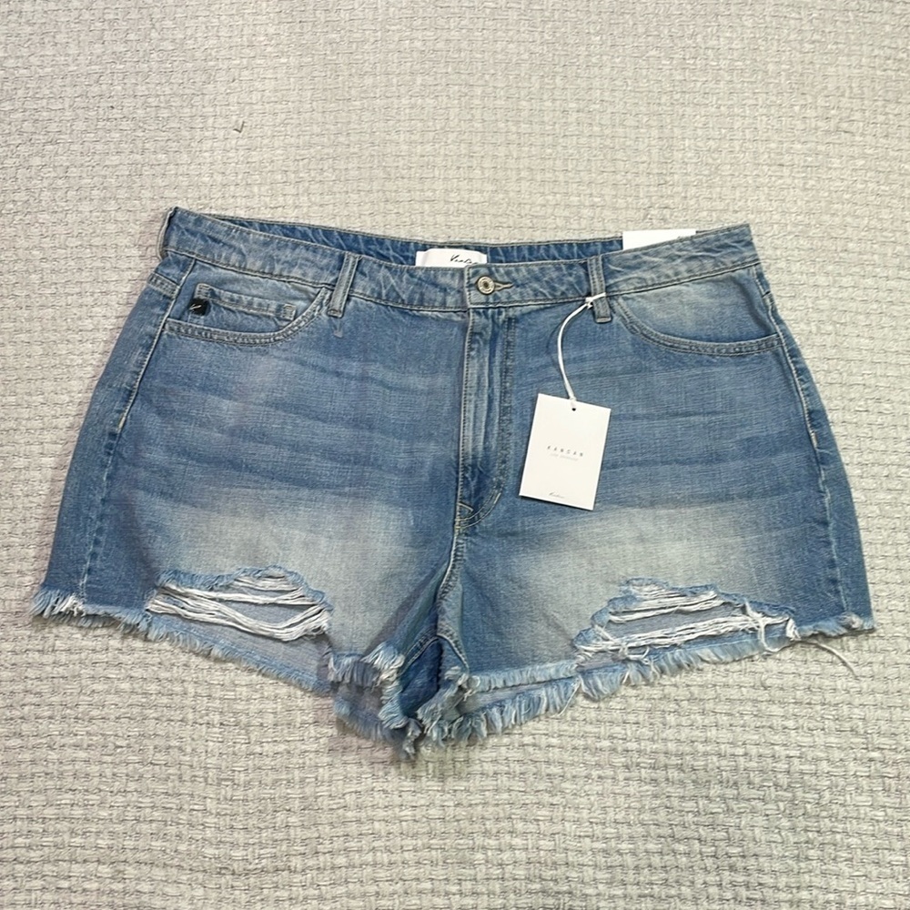 NWT’s KanCan Denim Jean Shorts Frayed Hem High Rise Size 3XL